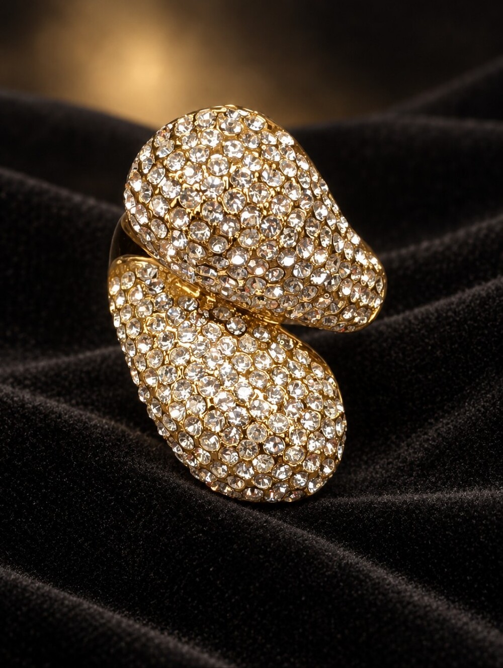 AKKAD Size 11 Black Enamel Crystal PavΓ© Statement Ring